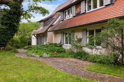 Notartermin vereinbart - Großzügiges Familienanwesen für Liebhaber der besonderen Atmosphäre!