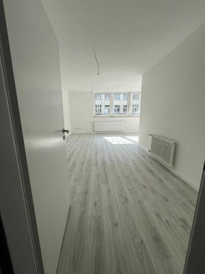 Erstbezug nach Sanierung | Helle 3-Zimmer-Wohnung mit schöner Loggia in zentraler Lage von Bochum-Li