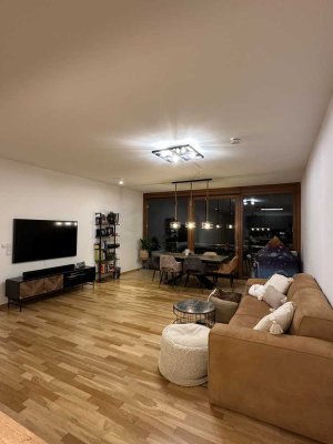 Nachmieter Gesucht: Großzügige 4-Zimmer-Wohnung mit Balkonen in jedem Zimmer