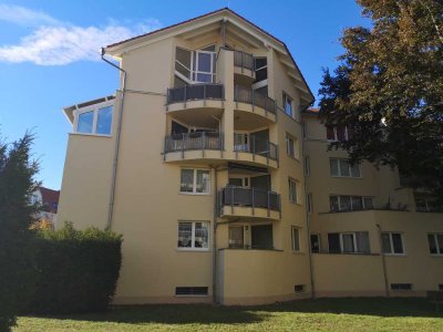 Einladende Singlewohnung mit großem Balkon und EBK!