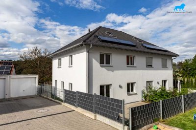 Moderne Doppelhaushälfte mit Südterrasse und kl. Garten, Neuwertig & Energieeffizient - EnEff. Kl. A