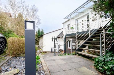 Wohnen für die ganze Familie: Frisch renovierte Souterrain-Wohnung mit Garten in Holthausen