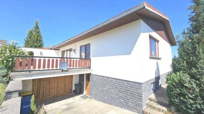 Top-Angebot! Gepflegtes Einfamilienhaus mit Keller, großer Garage, Carport und Pool!