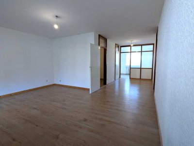 Geräumige Wohnung ab sofort zu vermieten