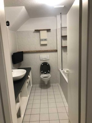 Schöne 2-Zimmer Maisonette Wohnung Mitten in Lützenkirchen