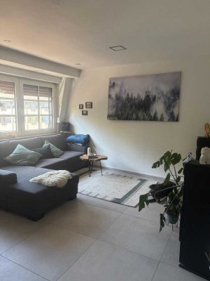 Schöne, helle Dachgeschosswohnung im Herzen von Rheinberg – modern & gut geschnitten