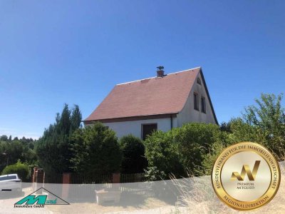 Charmantes Einfamilienhaus mit schönem Garten in grüner Umgebung