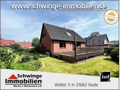 SCHWINGE IMMOBILIEN Stade: Zweifamilienhaus mit 134 m² Wohnfläche in Agathenburg bei Stade.