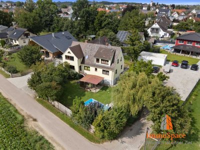 IMMOSPACE ***IHR NEUES ZUHAUSE MIT NEUER NAHWÄRMEHEIZUNG, GARAGE & XL-GARTEN!***