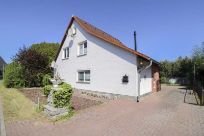 Sonnenbaden: EFH inkl. Werkstatt mit Garten in Sackgassenlage