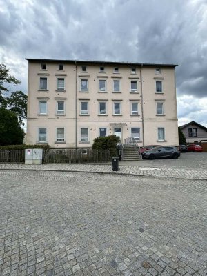 Großzügige 3 Raum Wohnung mit Garten & Balkon