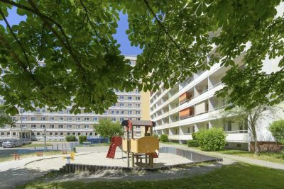 Bezugsfertig: hoch hinaus - 3-Raumwohnung mit Balkon und Blick über Hoyerswerda