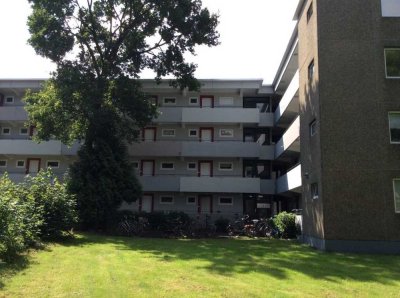 Helle 1-Zimmer-Single-Wohnung mit Balkon!