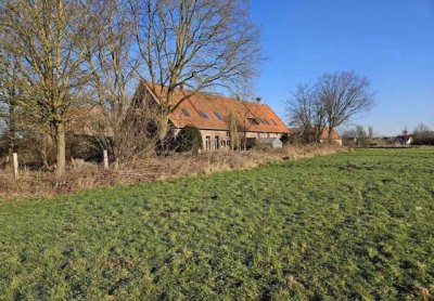 Ländlicher Charme ! Leben auf einem Gräftenhof -  Bauernhaushälfte in Alleinlage