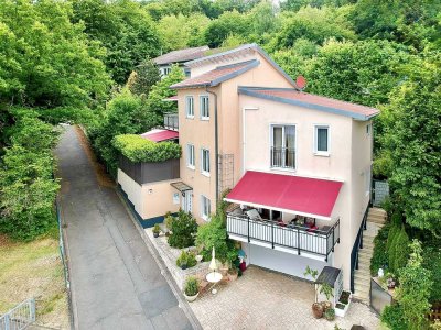 Großzügiges Einfamilienhaus mit Fernblick und Top-Energieeffizienz in ruhiger Taunuslage