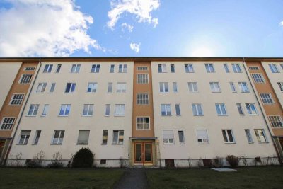 Charmante, bezugsfreie 2-Zimmerwohnung in Berlin Tempelhof mit Balkon und Kellerabteil