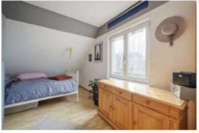 (Befristet) Eine Oase in Berlin, EFH mit 5 Zimmern, schöne Garten und Garage in Französisch Buchholz