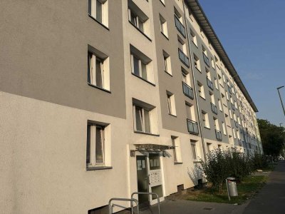 Schöner wohnen und sparen: neue Heizung und ein neuer Eingangsbereich!