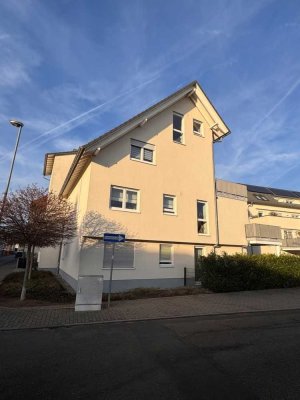 Moderne 3- Zimmerwohnung mit Terrasse- Ihr neues Zuhause in Hausen