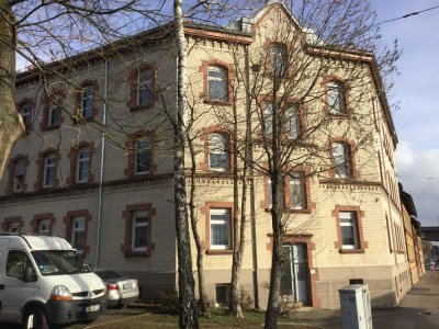 Gemütliche 2-Zimmer-Wohnung sucht kreative Köpfe