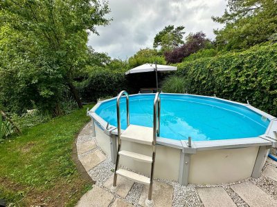 Charmantes Einfamilienhaus mit Pool