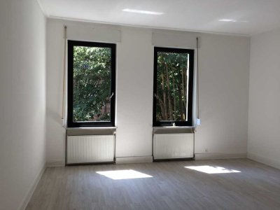 Wunderschöne, renovierte 3,5 Zi. Altbauwohnung. 89 qm