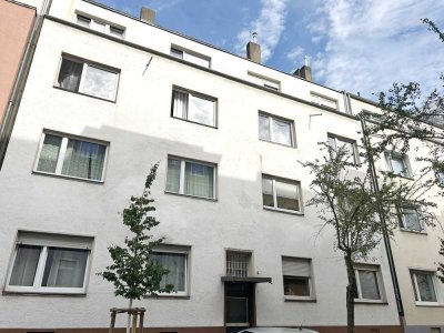 62 m² Altbauwohnung mit Balkon- provisionsfrei -