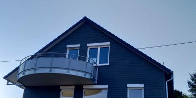 Neue 4-Zimmer-DG-Wohnung mit gehobener Innenausstattung mit EBK in Herrenberg