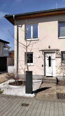 Preiswerte 4-Zimmer-Doppelhaushälfte in Berlin Mahlsdorf (Hellersdorf)