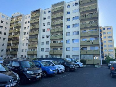 Modernisierte,  helle  3 -ZKB im 2. OG 
in bevorzugtem Stadtteil *****