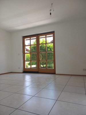 Erdgeschoßwohnung mit Garten