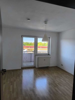 Gut geschnittene 2-Zimmer-Wohnung mit Domblick und Blick ins Nippeser Tälchen – sofort bezugsfrei