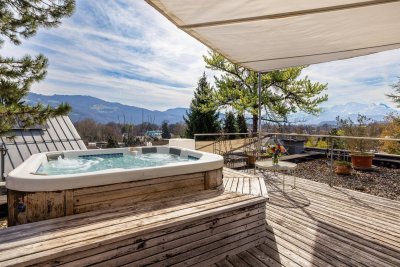 Terrassentraum in Aussichtslage / Design trifft auf Panorama - Moderne, großzügige Terrassenwohnung in Bestlage