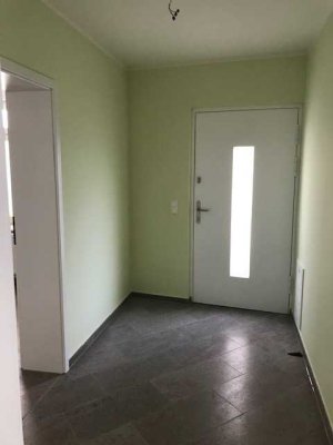 Charmante neuwertige - 2-Raumwohnung (EG) im Altbau - gehobene Ausstattung