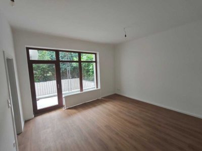 *** Provisionsfreie Traumwohnung 
im Jugendstilhaus mit Balkon und eigenem Steingarten***