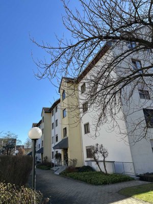 Liebevoll renovierte  1-Zimmer-Gartenwohnung in guter Wohnlage Nähe A8