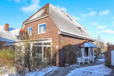 TT bietet an: Kaufen  Einziehen  Wohlfühlen
Ihr Einfamilienhaustraum in Wilhelmshaven-Alden