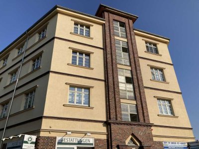 Großzügige Wohnung mit Wohnküche und Balkon!