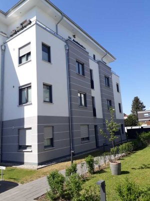 Freundliche und neuwertige 3-Raum-EG-Wohnung mit gehobener Innenausstattung mit EBK in Paderborn