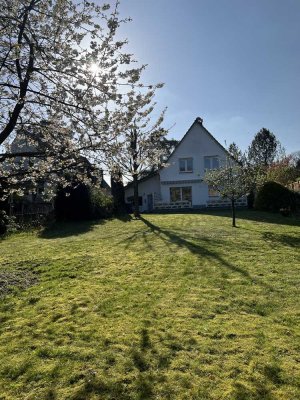 SCHLEBUSCH WALDSIEDLUNG: WUNDERSCHÖN SANIERTES FREISTEHENDES EINFAMILIENHAUS *GARTEN*