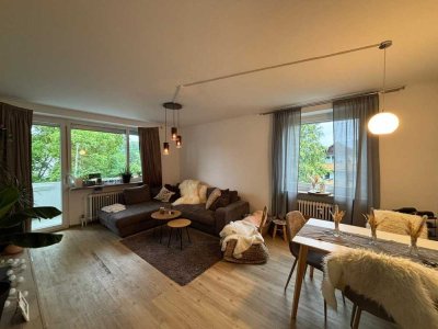 Moderne 2-Zimmer-Wohnung mit Balkon, Stellplatz und Einbauküche - nach Vereinbarung frei
