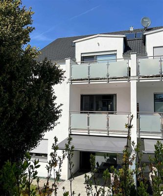 Neuwertige 3-Zi.-Wohnung mit großem Balkon in Abensberg!