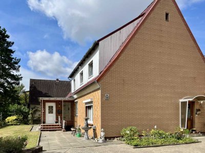 Charmantes Ein-/Zweifamilienhaus mit Einliegerwohnung und großzügigem Garten