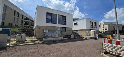 Wolfsburgs grünste Seite: Helle 4-Zi-Gartenwhg. m. großer Terrasse & Garten in den Steimker Gärten!
