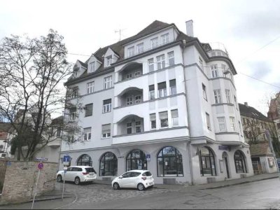 Modern Wohnen in komfortablem Altbau mit Denkmalschutz!