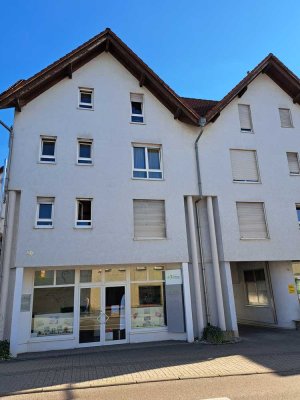 Attraktive 2-Zimmer-Dachgeschosswohnung im Stadtkern von Gaildorf