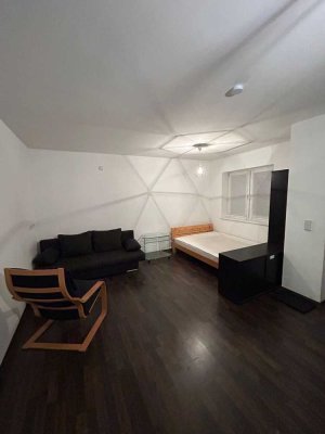 Helle 1-Zimmer Wohnung mit Garten in Berlin-Rudow