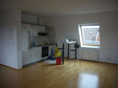 Schrevenpark : Penthouse Sonnenbalkon mit Blick über ganz Kiel !!Offener Wohn-Essbereich!!! Badewann