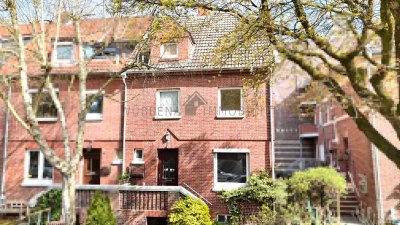 Behördenviertel! Viel Platz & Potenzial! Reihenendhaus mit Garten zur Eigennutzung oder Vermietung