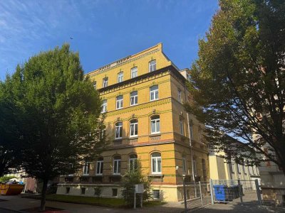 Stilvoller Erstbezug: 3-Zimmer-Wohnung mit Einbauküche, Stellplatz und Wohlfühlambiente